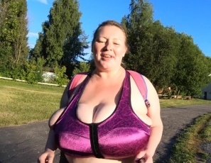 lily/videos/Ba88AMe442K9VRi_c-X0FJifqGEgup6p