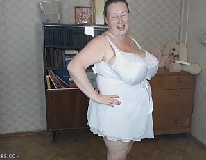 lily/videos/D_Q7z9NfQ78Kiz5oeCa-ODJiFRuayJoU