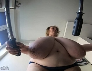 lily/videos/HaWLdLkg5vZuhK3ClUuakJmzu5Q8n7K-