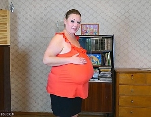 lily/videos/QlOdMGmmhkoxA6eOK-nNUtcJXIOAdU1E