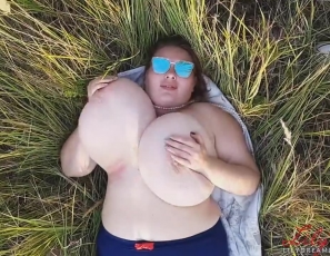 lily/videos/nYYghETL4bCEiqOFtFyFI9fgsB9UeXk-