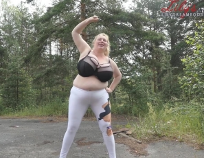 lily2/videos/8237w5QH4LgoHxVFjY7_tEnpSe_tl0jy